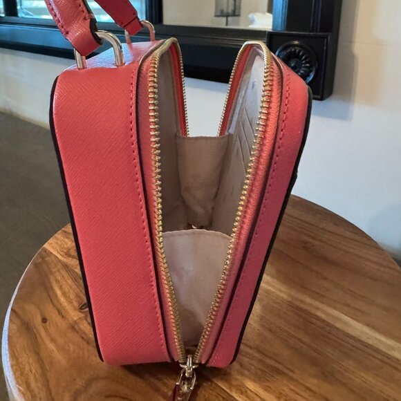 Kate Spade Daisy Vanity Case Crossbody — Hot Pink - Picture 6 of 10